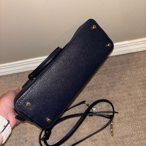 BNWOT Coach Purse with matching Wallet! - Picture 6 of 9